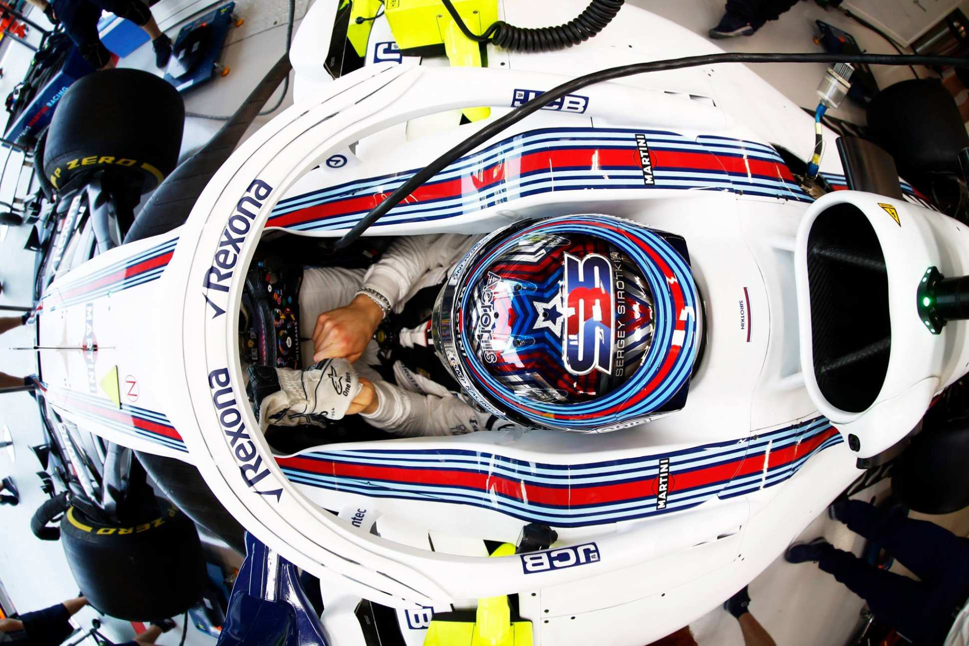  1.   SMP Rcing,  Williams Racing  . - 