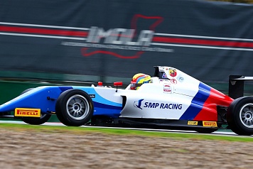 Кирилл Смаль набрал очки в двух гонках итальянской Формулы 4