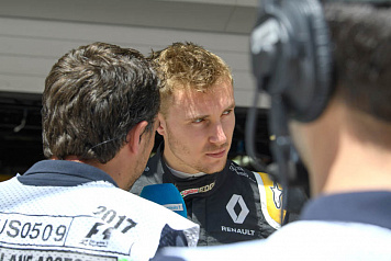           Renault F1 Team