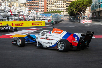 Александр Смоляр завоевал поул-позицию в Монако на этапе Formula Renault Eurocup