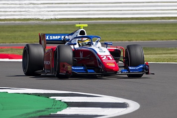Роберт Шварцман сохранил лидерство в Формуле 2 после четвертого этапа