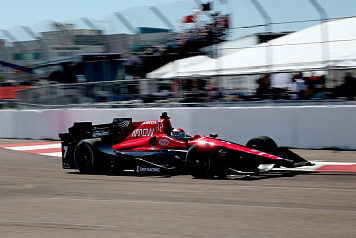 Михаил Алёшин начнет первую гонку сезона IndyCar с 17-й позиции