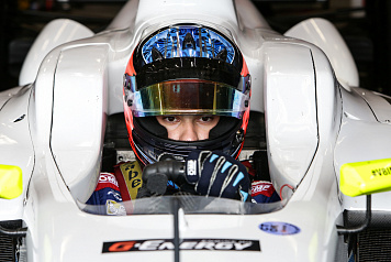 Пилот SMP Racing Матевос Исаакян выступит в Formula V8 3.5 в сезоне-2017