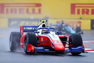 Роберт Шварцман стартует одиннадцатым в первой гонке Формулы 2 в Венгрии