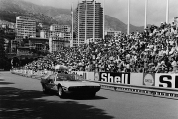 Lamborghini Marzal на гоночной трассе Gran Prix de Monaco Historique