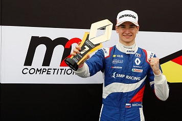Михаэль Белов дебютировал в Еврокубке Формулы Renault