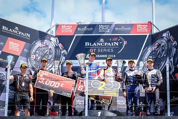 Денис Булатов выиграл гонку Blancpain GT Sprint Cup в зачете Silver
