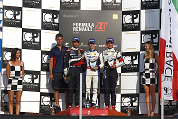 Матевос Исаакян дважды поднялся на подиум Formula Renault 2.0 ALPS